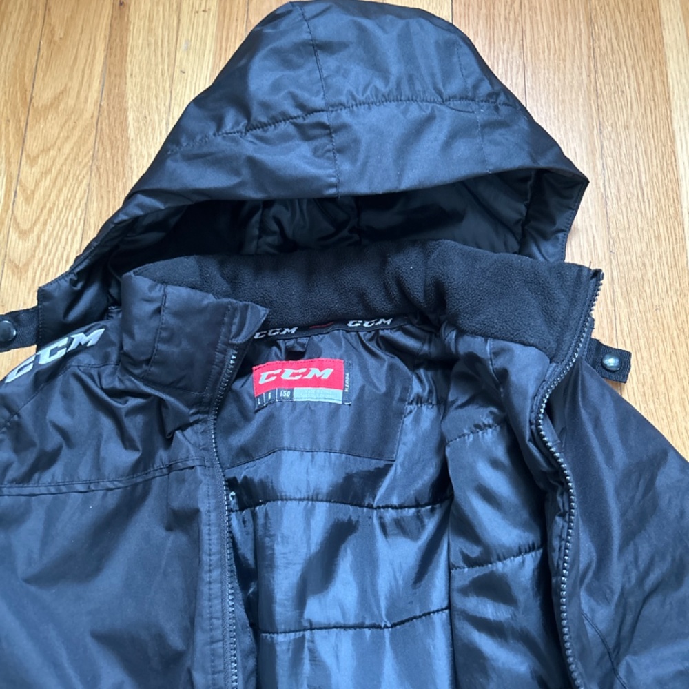 CCM Boys Black Quilted Hockey Jacket with Removable Hood - Picture 8 of 8